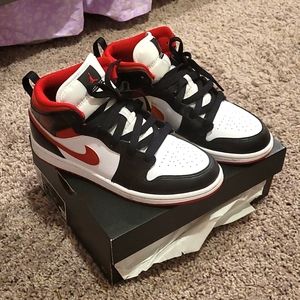 Air Jordan 1 Mid PS 3Y **ONLY WORN 2X**